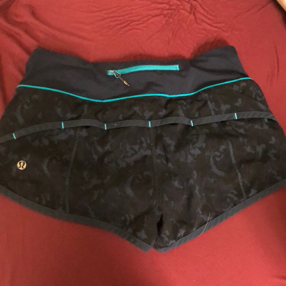 Lulu lemon running shorts